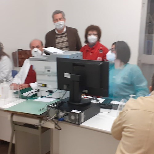 Vaccini Cava de' Tirreni, spirito di abnegazione ed efficienza al centro di Santa Lucia