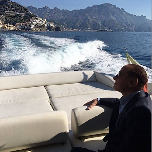 Yacht in avaria al largo di Amalfi, problemi per Berlusconi. malore a uomo scorta