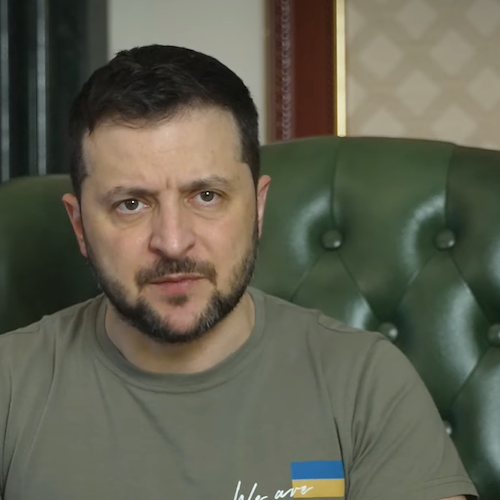 Zelensky: «Armi all'Ucraina investimento per stabilità nel mondo». Russia: «Stop sanzioni o sarà crisi alimentare»