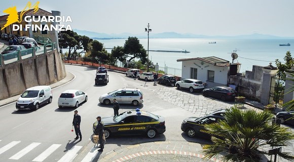 Ferragosto, raffica di controlli nel Salernitano: sequestri, lavoratori in nero e falsi Made in Italy