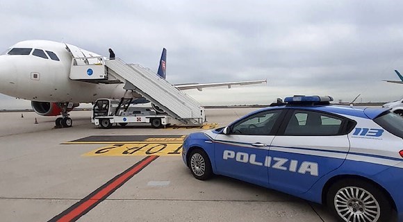 Immigrazione, nel Salernitano rafforzati i controlli e stretta sui soggiorni irregolari: espulsi tre stranieri 