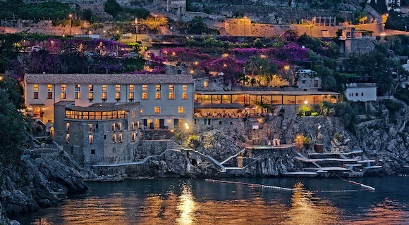 L’Hotel Marmorata di Ravello cerca un Cuoco Capo Partita: contratto immediato e benefit inclusi