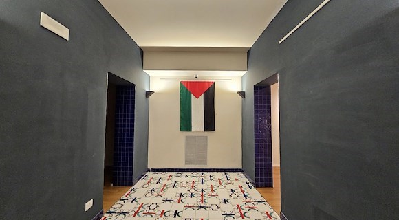 “Qui resteremo” e “Kufia”, due mostre per la Palestina a Cava de' Tirreni